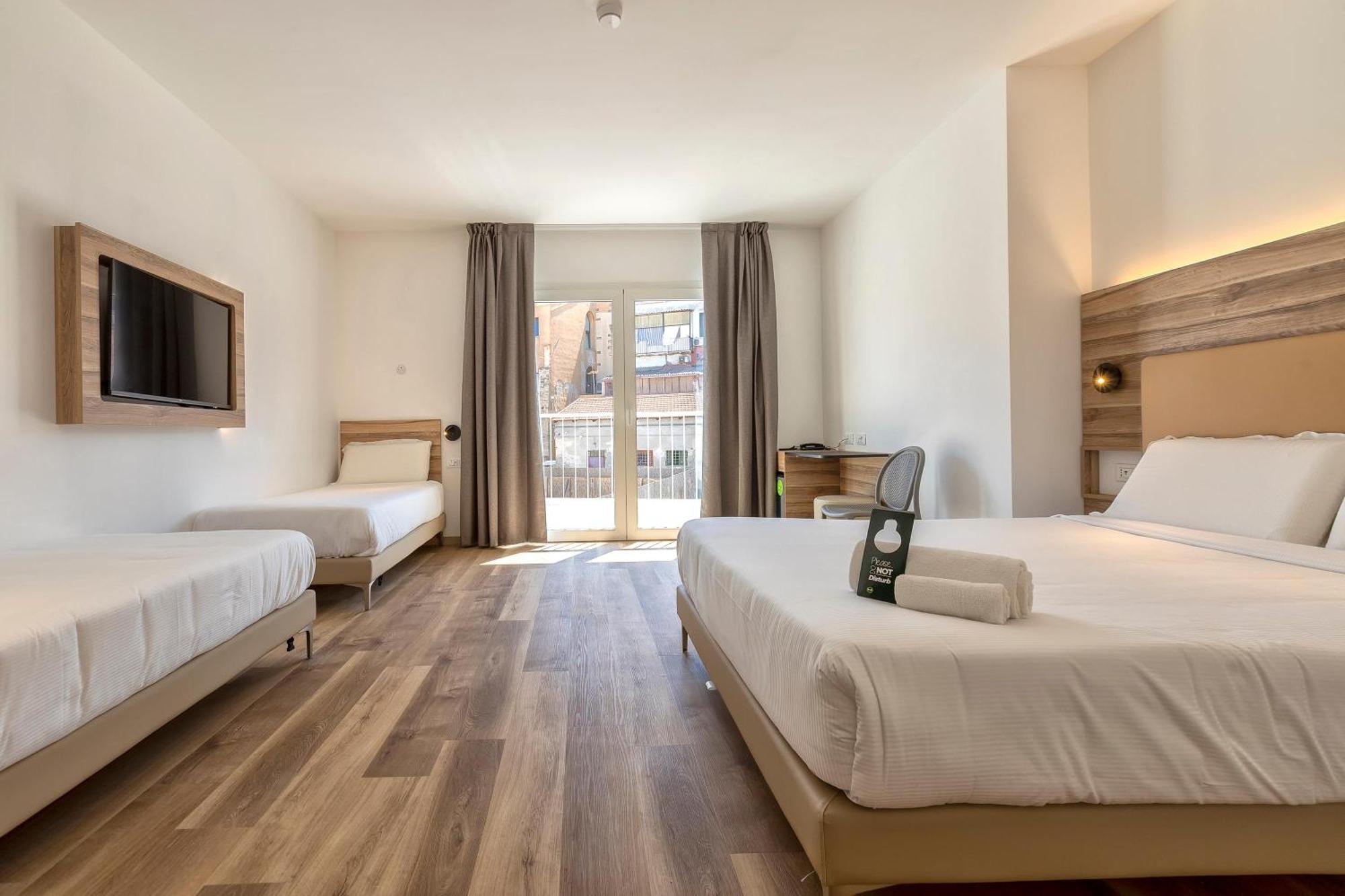 B&B Hotel Сасари Екстериор снимка