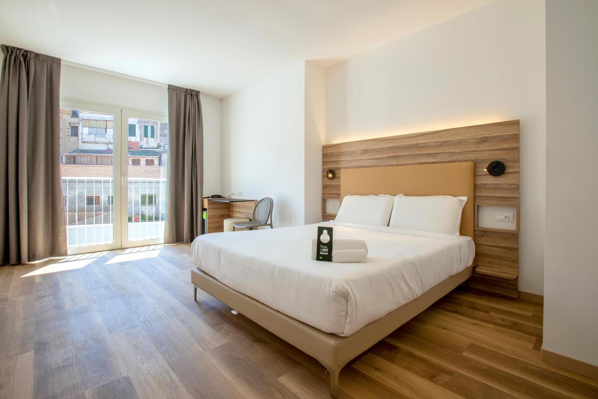 B&B Hotel Сасари Екстериор снимка