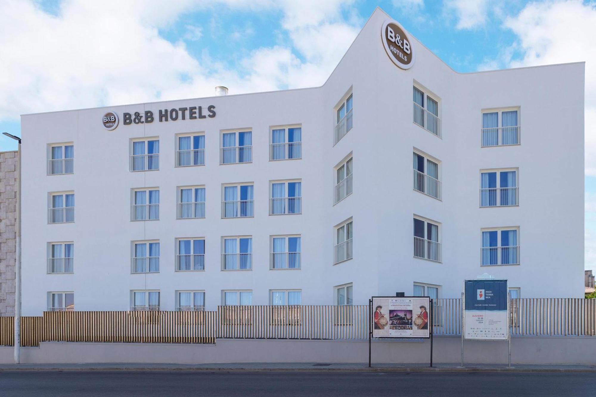 B&B Hotel Сасари Екстериор снимка